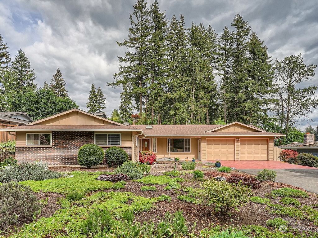 Photo of 14412 167th Place SE, Renton, WA 98059 (MLS # 2072433)