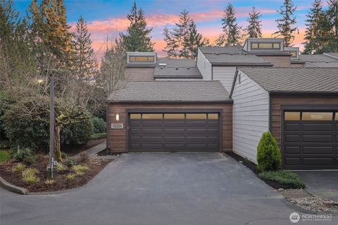 Photo of 10331 NE 19th Place, Bellevue, WA 98004 (MLS # 2471559)