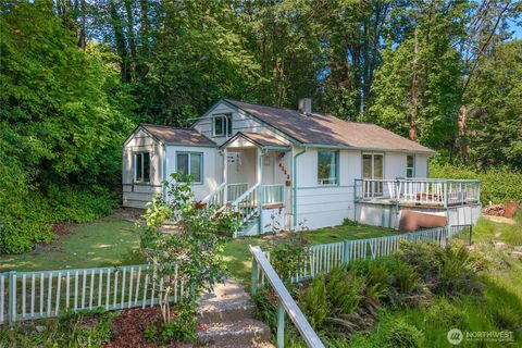 Photo of 14109 56th Avenue S, Tukwila, WA 98168 (MLS # 2528613)
