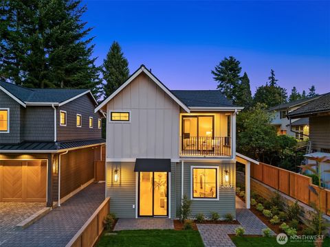 Photo of 2010 9th Street W, Kirkland, WA 98033 (MLS # 2445483)