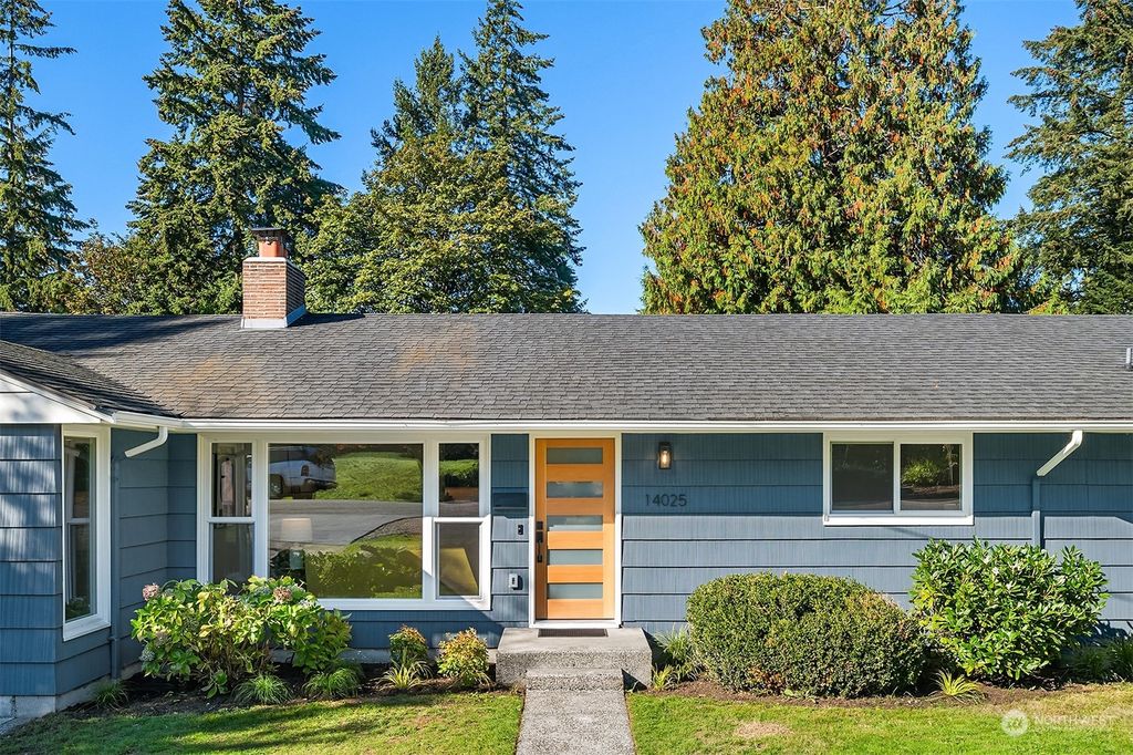 Photo of 14025 23rd Avenue NE, Seattle, WA 98125 (MLS # 2299180)