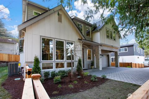 8722 128th Avenue NE Kirkland WA 98033