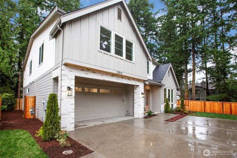 Photo of 8722 128th Avenue NE, Kirkland, WA 98033 (MLS # 2467741)