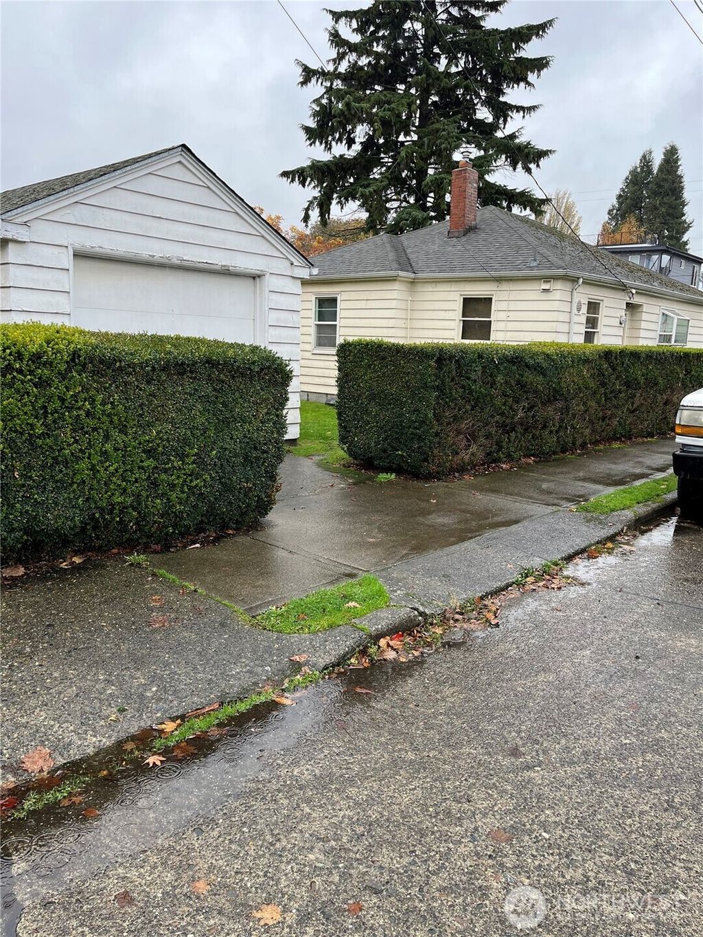 Photo of 6900 S Flora Avenue, Seattle, WA 98108 (MLS # 2455021)