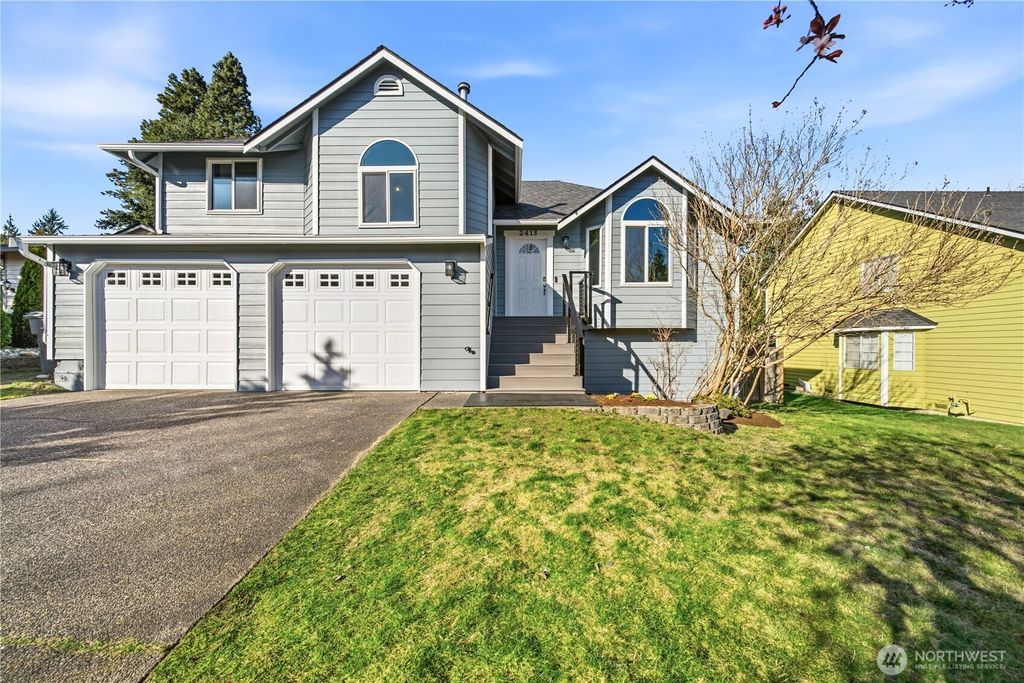 Photo of 2413 98th Street SE, Everett, WA 98208 (MLS # 2487547)