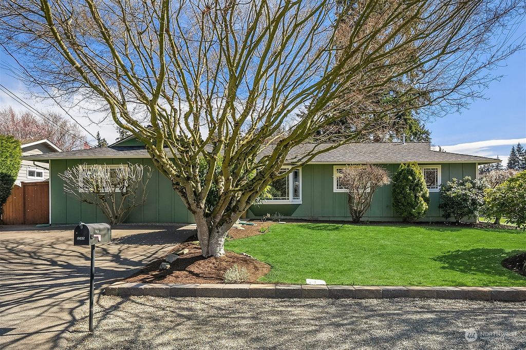 Photo of 19032 86th Avenue NE, Bothell, WA 98011 (MLS # 2048969)