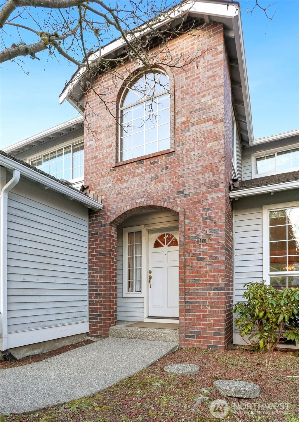 Photo of 4007 119th Place SE, Everett, WA 98208 (MLS # 2471251)