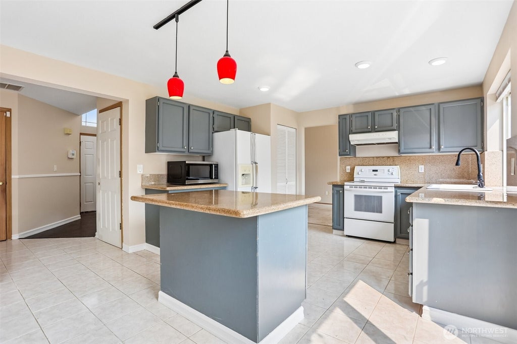 Photo of 16133 Lakeview Avenue SE, Monroe, WA 98272 (MLS # 2565946)