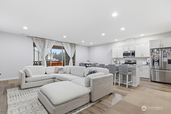 12908 193rd Avenue E