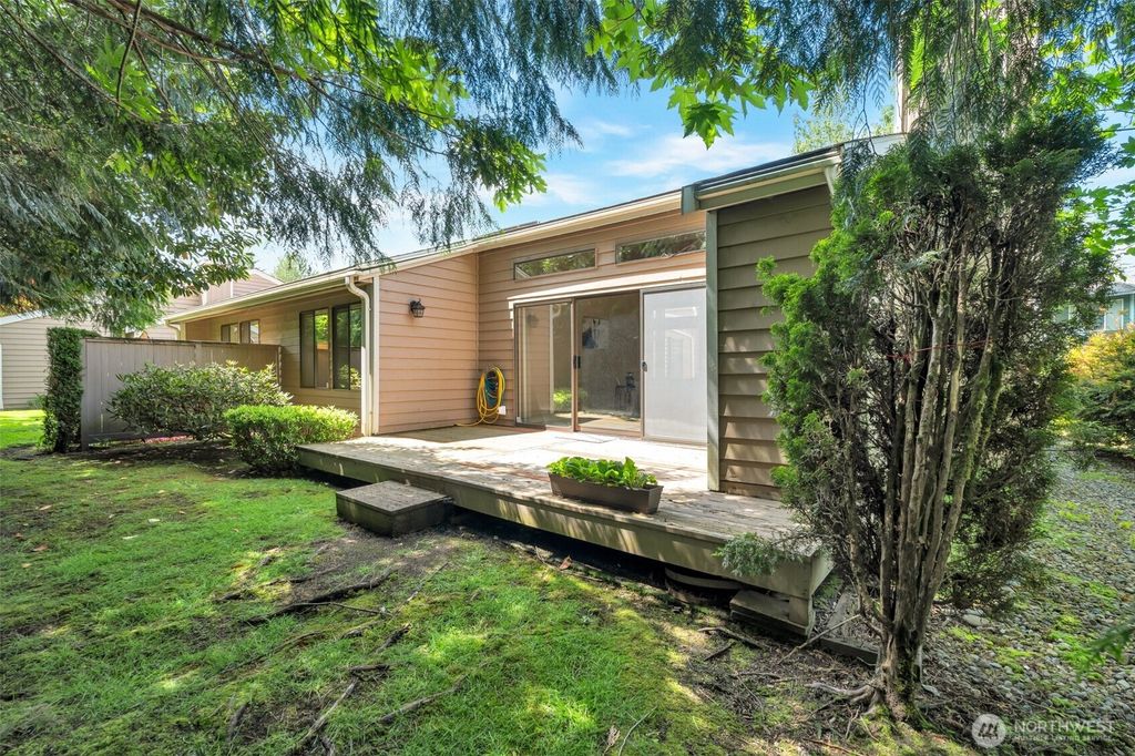 Photo of 25432 213th Place SE #4, Maple Valley, WA 98038 (MLS # 2452629)