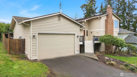 Photo of 902 7th Avenue S, Edmonds, WA 98020 (MLS # 2491099)
