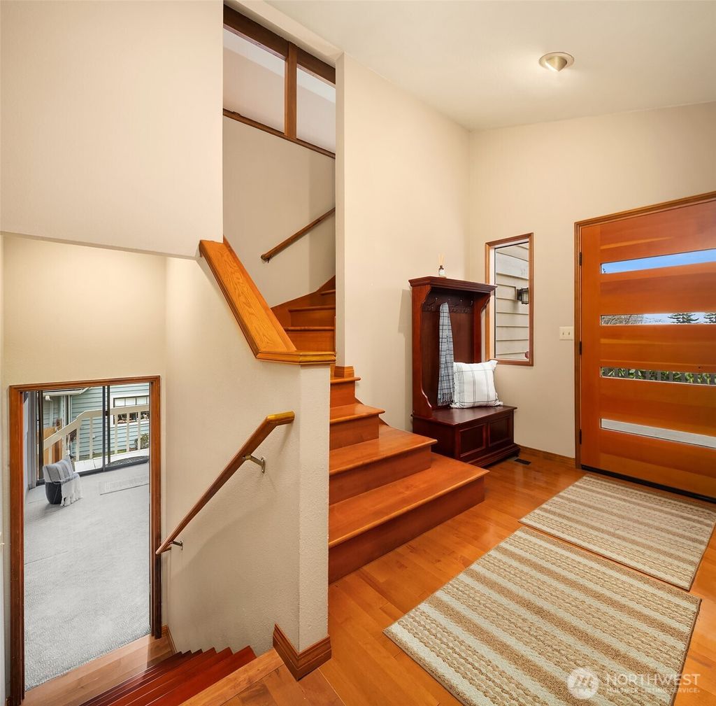 Photo of 902 7th Avenue S, Edmonds, WA 98020 (MLS # 2491099)