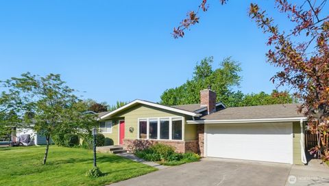 Photo of 915 Shasta Drive, Walla Walla, WA 99362 (MLS # 2512628)
