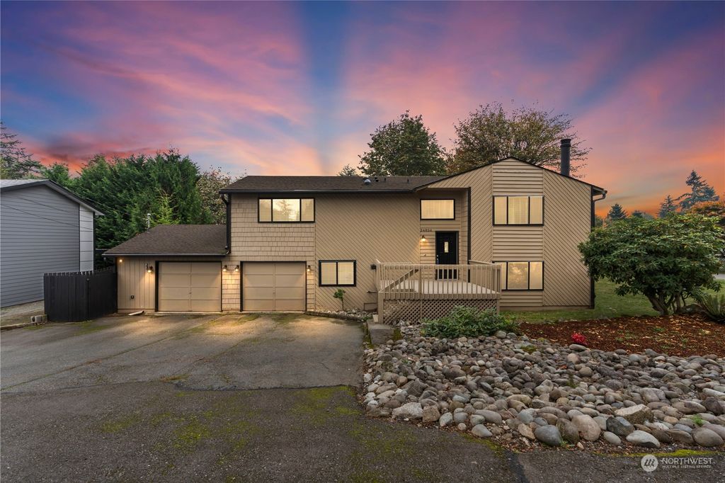 Photo of 34856 54th Avenue S, Auburn, WA 98001 (MLS # 2300843)