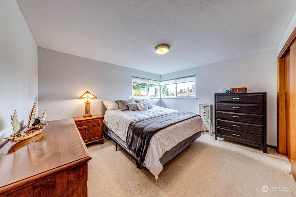 listing image 9367368297391672129