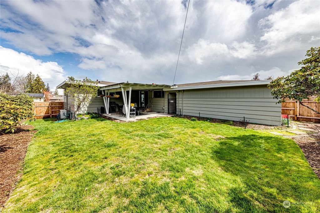 listing image 9364861241039224615