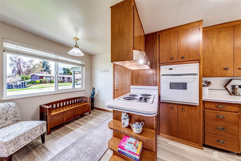 listing image 9363496892597520333