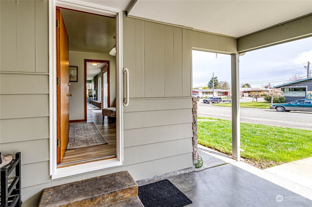 listing image 9364667440484576966