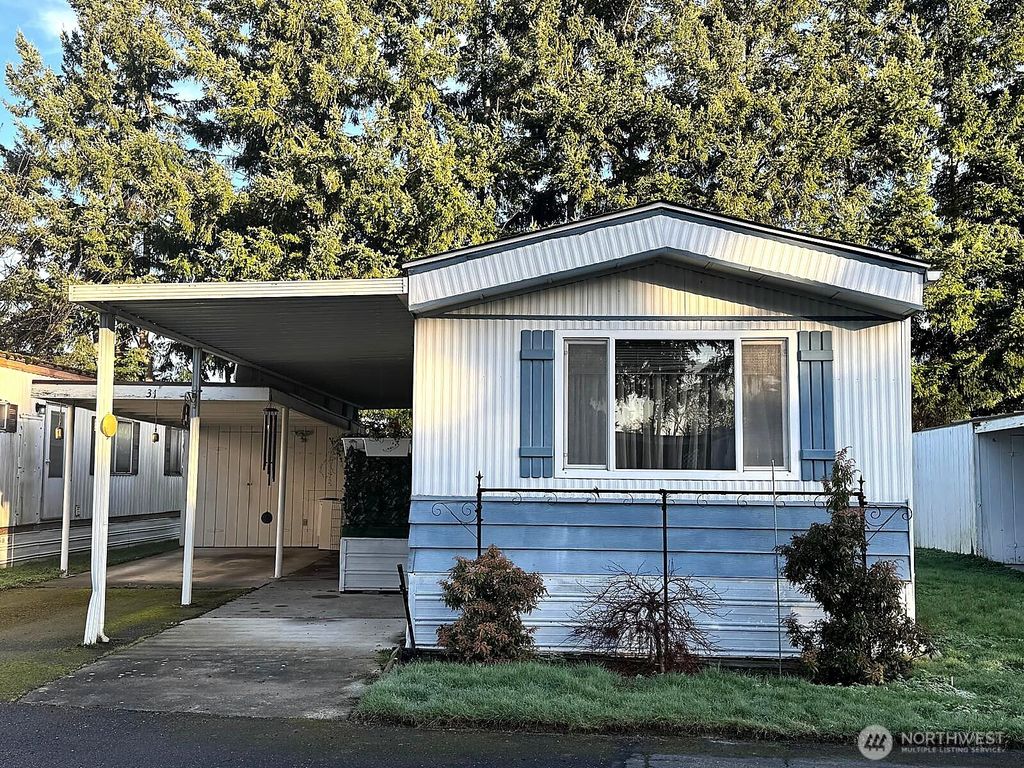 Photo of 2210 Old Highway 99 South Road #31, Mount Vernon, WA 98273 (MLS # 2478204)