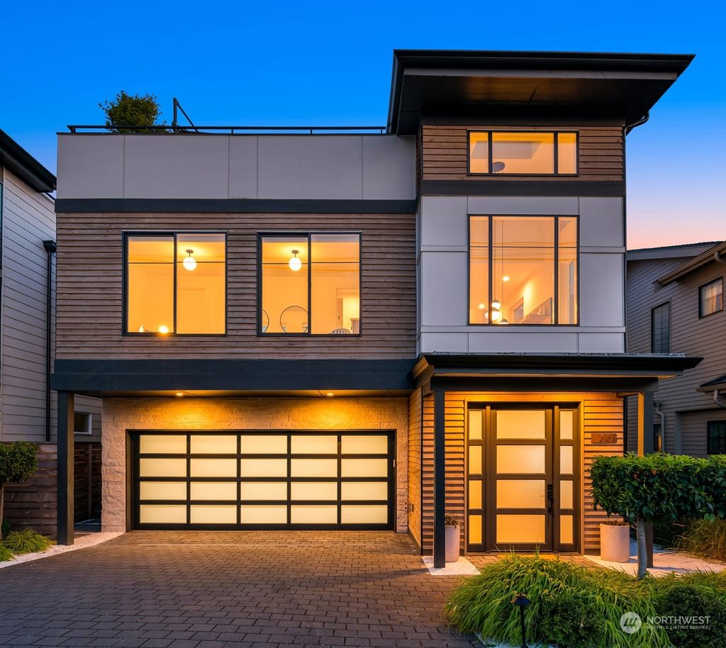 Photo of 231 3rd Avenue S, Kirkland, WA 98033 (MLS # 2136878)