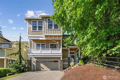 Photo of 16990 NE 84th Court, Redmond, WA 98052 (MLS # 2526199)