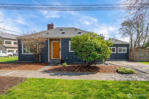 Photo of 8404 12th Avenue S, Seattle, WA 98108 (MLS # 2496854)