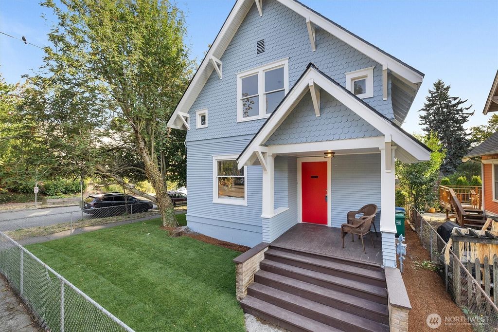 Photo of 1621 N 39th Street, Seattle, WA 98103 (MLS # 2429710)