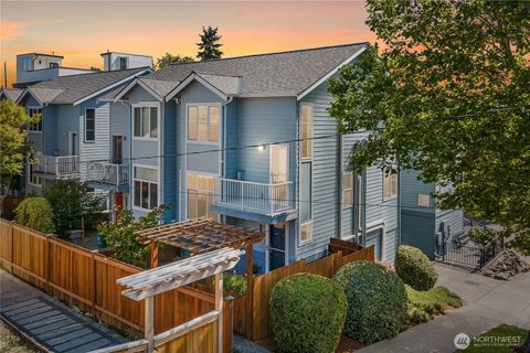 Photo of 2400 W Boston Street, Seattle, WA 98199 (MLS # 2536247)