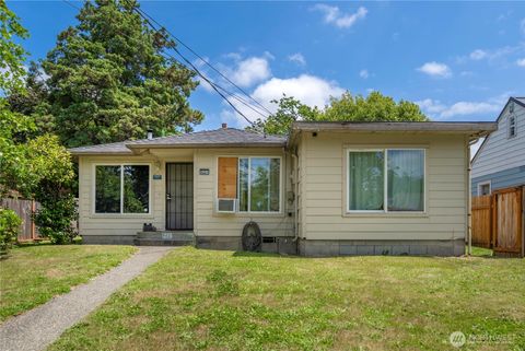 Photo of 5221 S I Street, Tacoma, WA 98408 (MLS # 2393438)