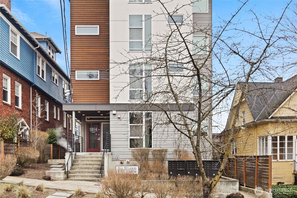 Photo of 1814 E John Street, Seattle, WA 98112 (MLS # 2498544)