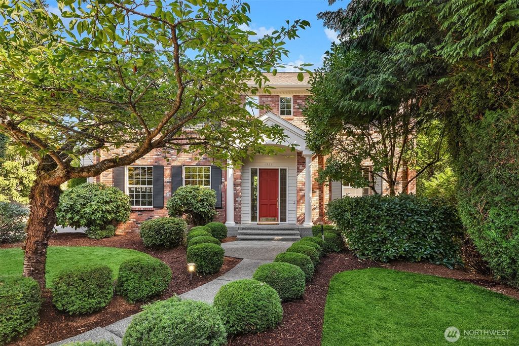Photo of 4936 163rd Place SE, Bellevue, WA 98006 (MLS # 2433578)