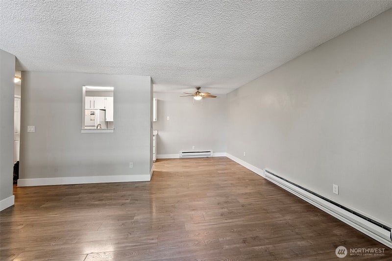 4501 Grandview Drive W T221