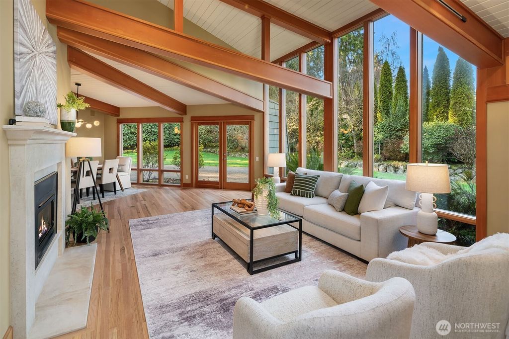 Photo of 7816 NE 32nd Street, Medina, WA 98039 (MLS # 2479686)