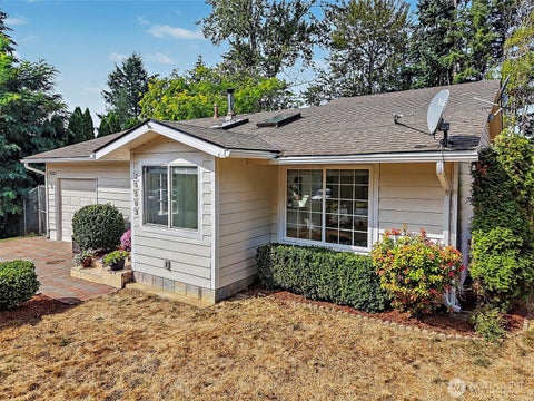 Photo of 25503 151st Place SE, Covington, WA 98042 (MLS # 2569993)