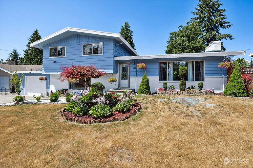Photo of 31211 1st Place SW, Federal Way, WA 98023 (MLS # 2142205)