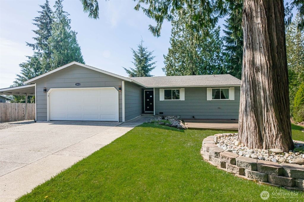Photo of 12010 25th Court NE, Lake Stevens, WA 98258 (MLS # 2509446)