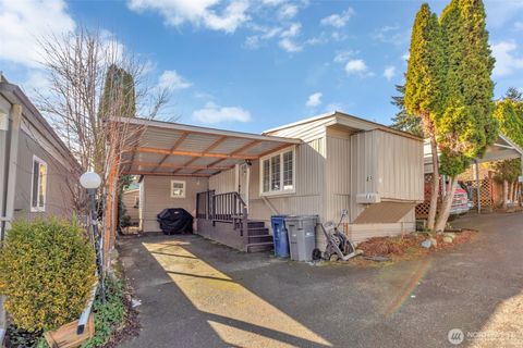 Photo of 23708 Locust Way #23, Bothell, WA 98021 (MLS # 2516748)