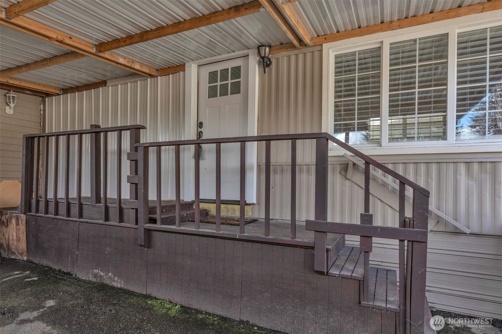 Photo of 23708 Locust Way #23, Bothell, WA 98021 (MLS # 2516748)