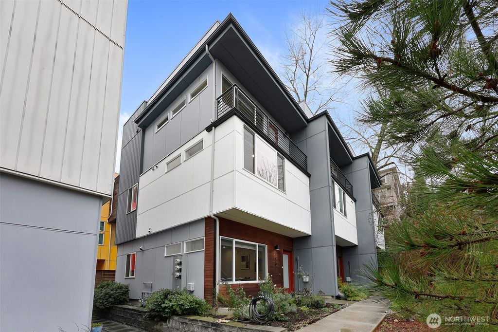 Photo of 3660 Courtland Place S, Seattle, WA 98144 (MLS # 2474960)