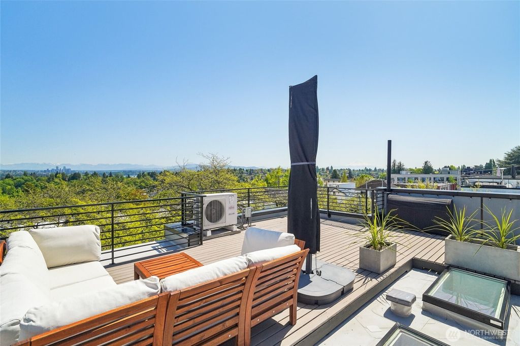 Photo of 219 23rd Ave Ave E #A, Seattle, WA 98112 (MLS # 2364320)