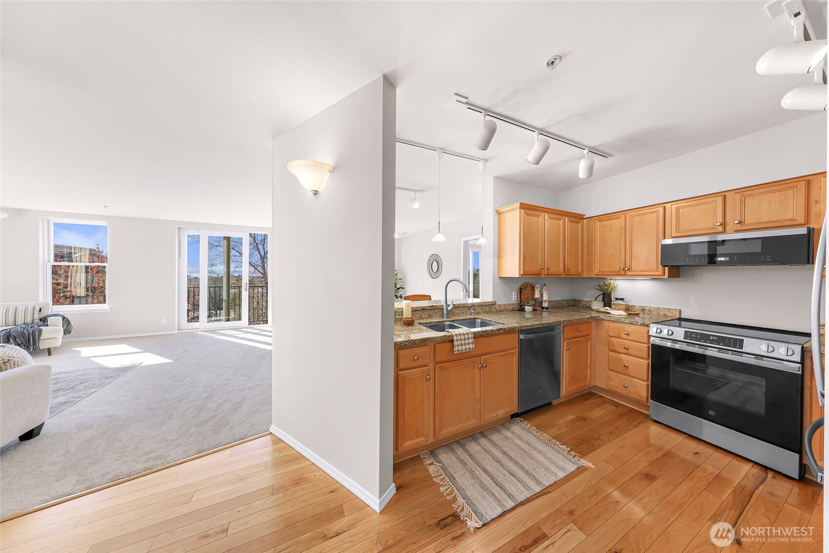 1134 Finnegan Way 304