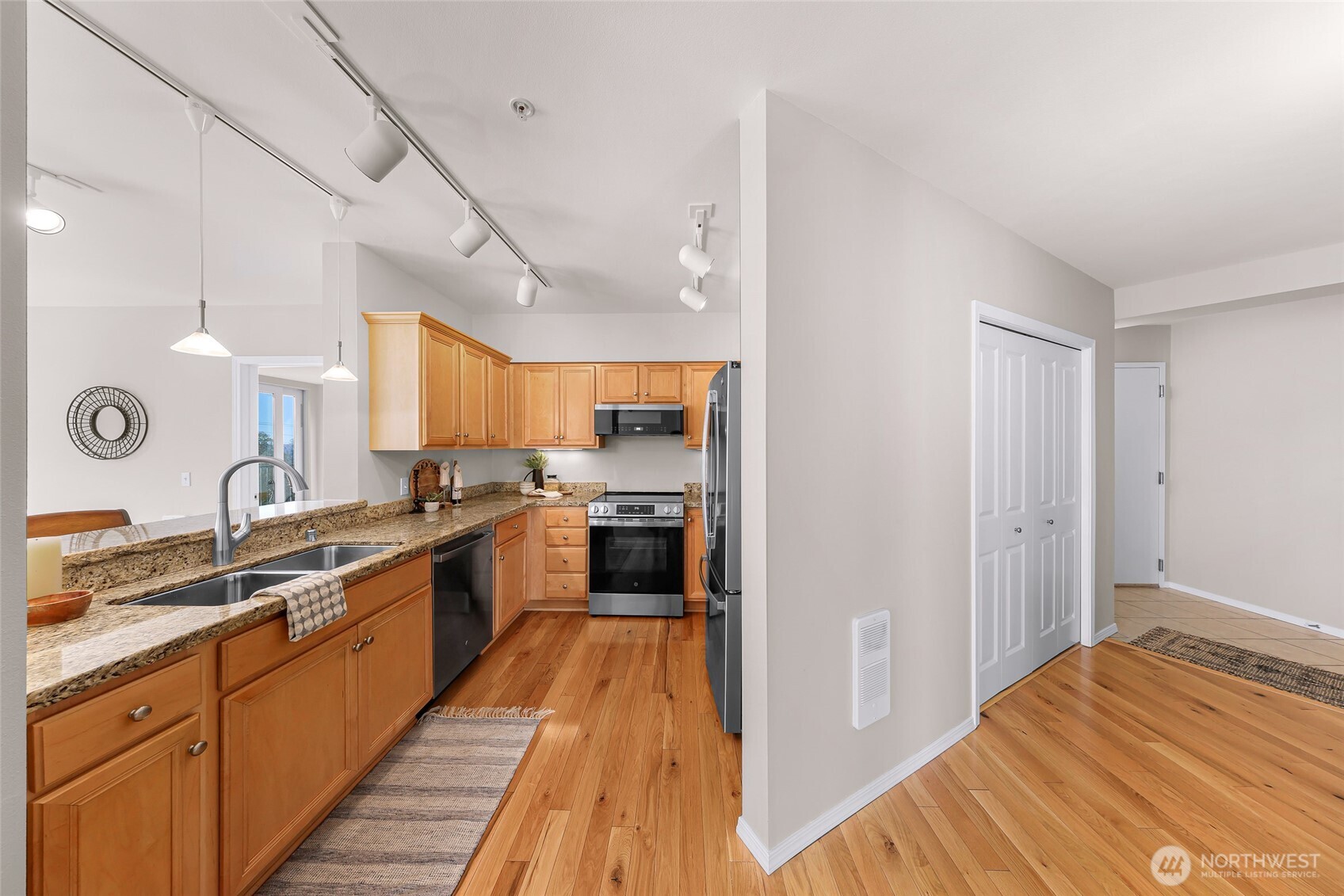 1134 Finnegan Way 304