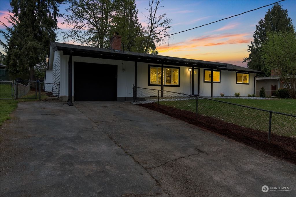 Photo of 30610 1st Place S, Federal Way, WA 98003 (MLS # 2062218)