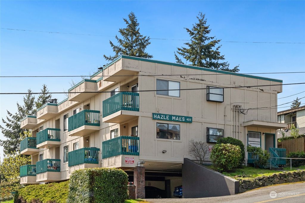 Photo of 409 SW 155th Street, Burien, WA 98166 (MLS # 2066965)