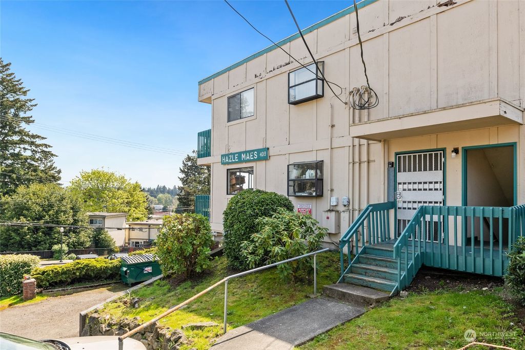 Photo of 409 SW 155th Street, Burien, WA 98166 (MLS # 2066965)