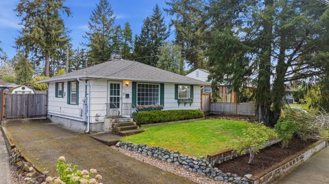 Photo of 509 Summit Avenue, Tacoma, WA 98466 (MLS # 2512653)