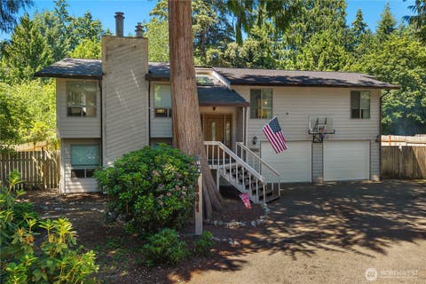 Photo of 7004 Alderwood Court SE, Lacey, WA 98503 (MLS # 2543940)
