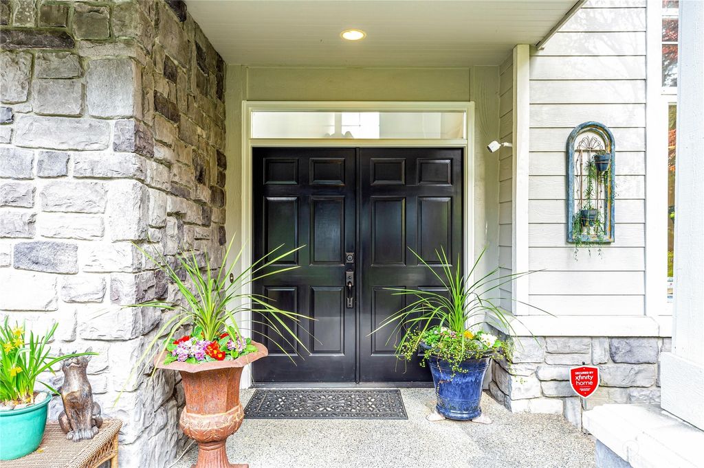Photo of 12227 198th Avenue NE, Woodinville, WA 98077 (MLS # 2214859)