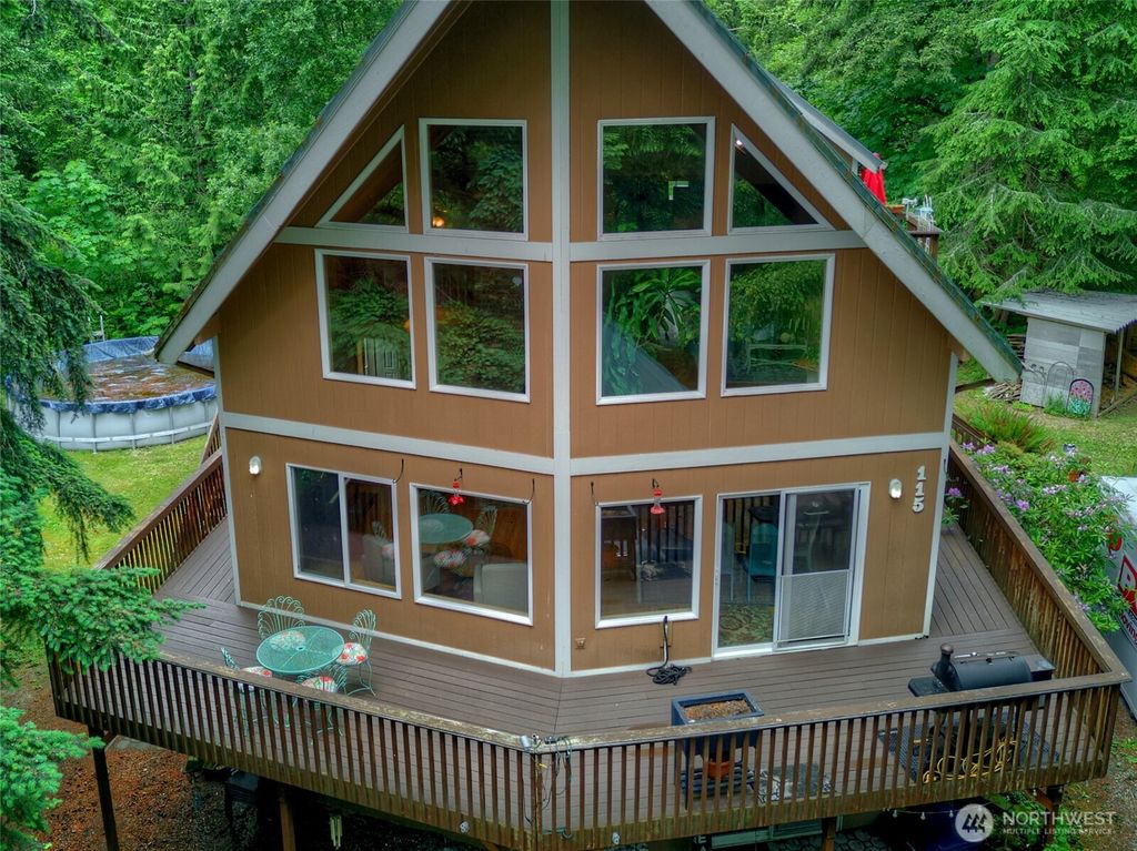 Photo of 115 Kahlua Court, Camano Island, WA 98282 (MLS # 2536283)