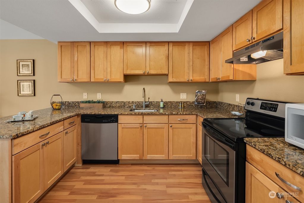 Photo of 4515 125th Avenue SE #B307, Bellevue, WA 98006 (MLS # 2011421)